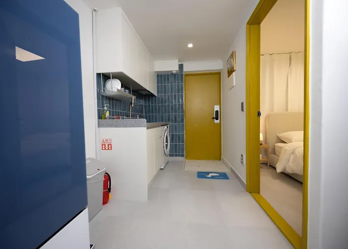 Gangnam Luxury - 5 Min To Yangjae Stn - Newly Renovated 4* Seoul