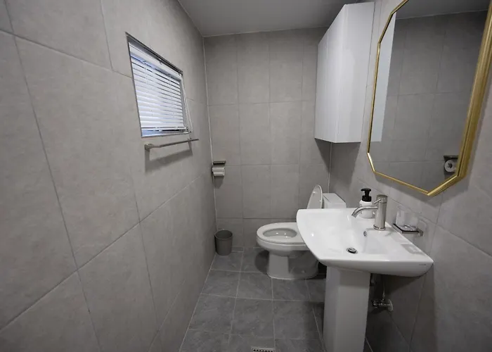 Frühstückspension Gangnam Luxury - 5 Min To Yangjae Stn - Newly Renovated